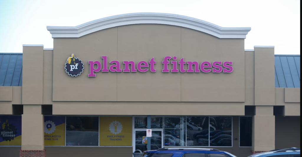 is planet fitness open on labor day 2025?
